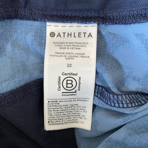 Athleta Trekkie North Printed Jogger Pants - Women's Plus Sz 22 Navy floral - Picture 9 of 12